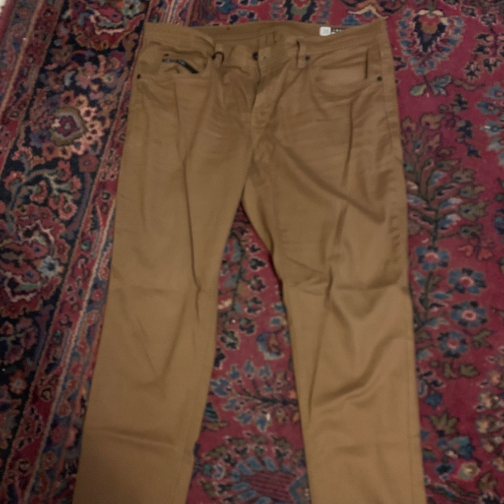 Men’s stretchy skinny jeans